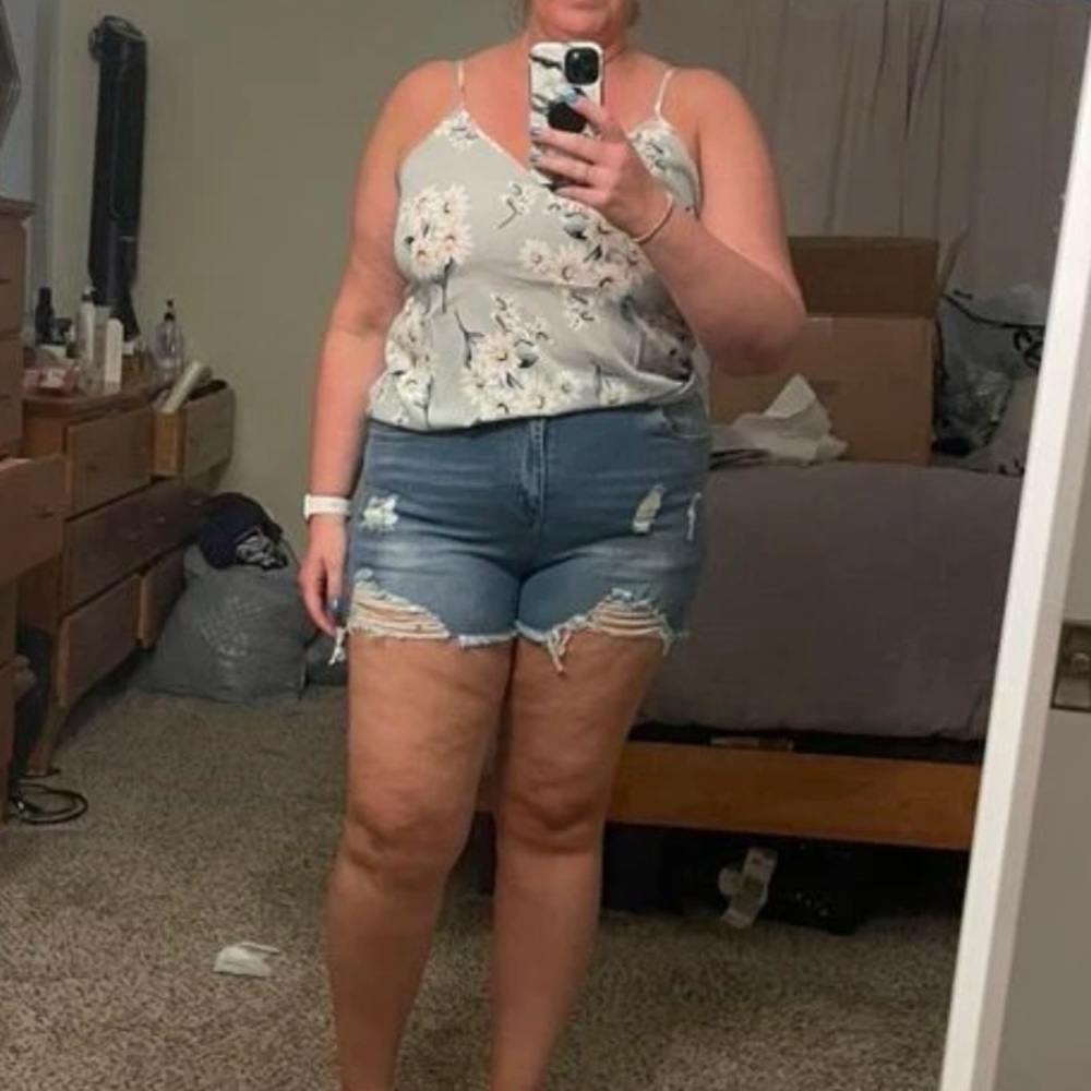 🌼 Floral Tank 🌼 - Picture 7 of 7